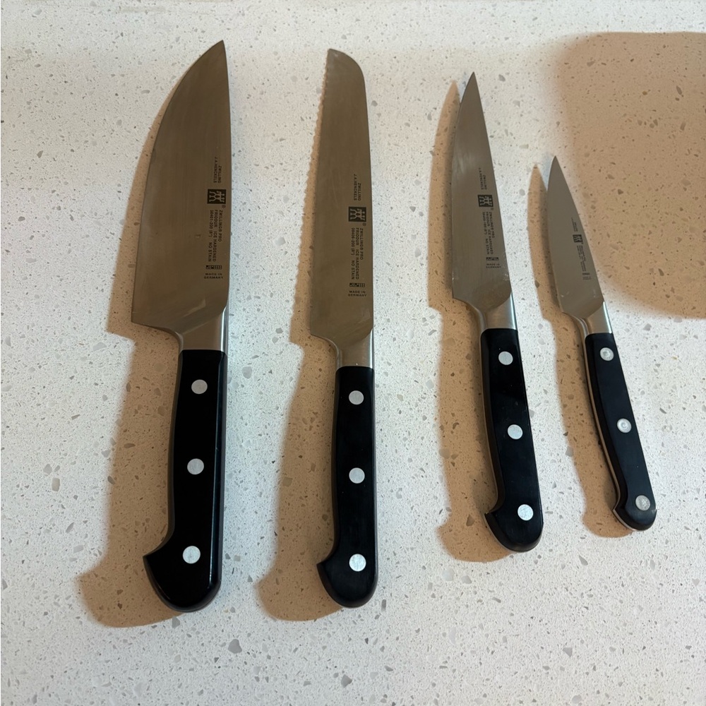 ZWILLING J.A. Henckels Black Knife Set